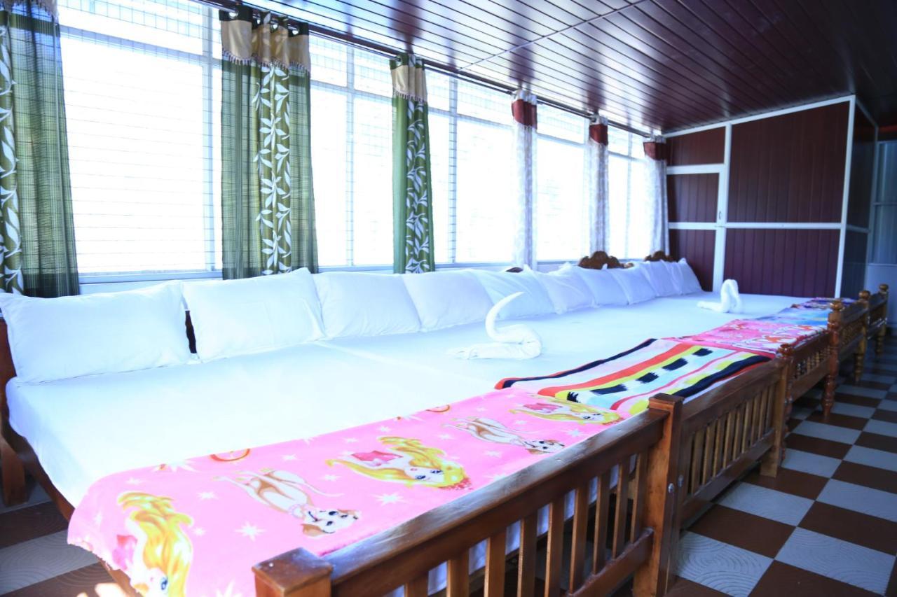 White Clouds Homestay