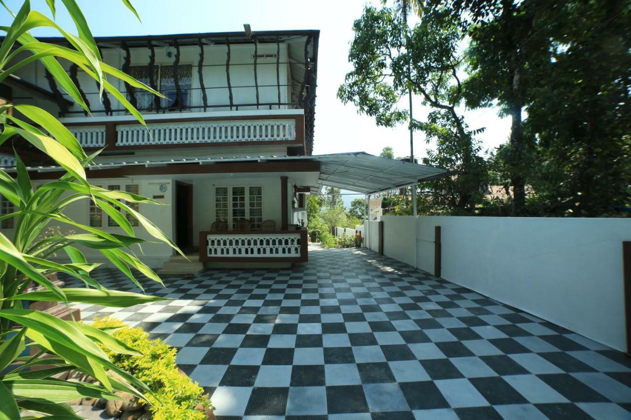 Gokulam * Munnar
