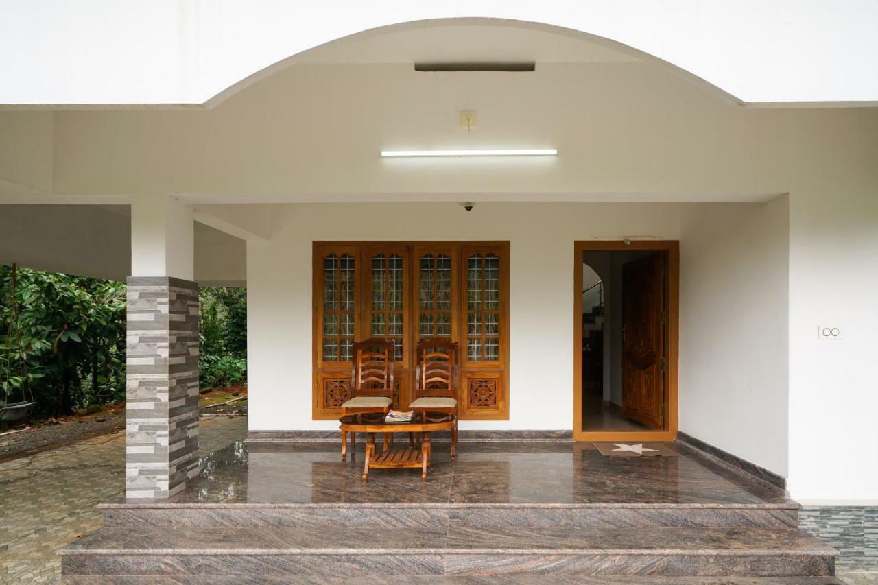 Villa 4bhk White Snow Spacious *