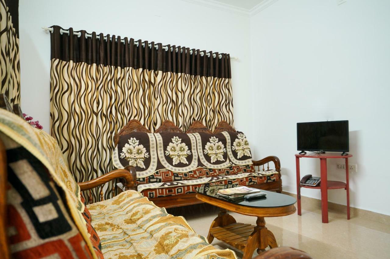 4bhk White Snow Spacious Munnar