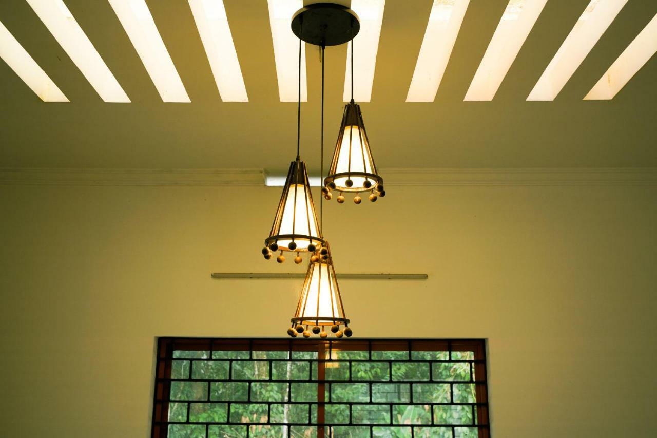 4bhk White Snow Spacious Villa *