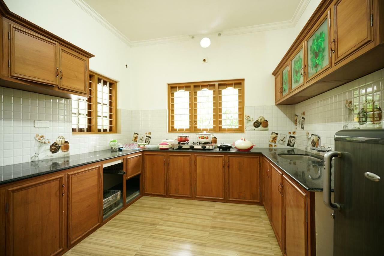 4bhk White Snow Spacious Villa