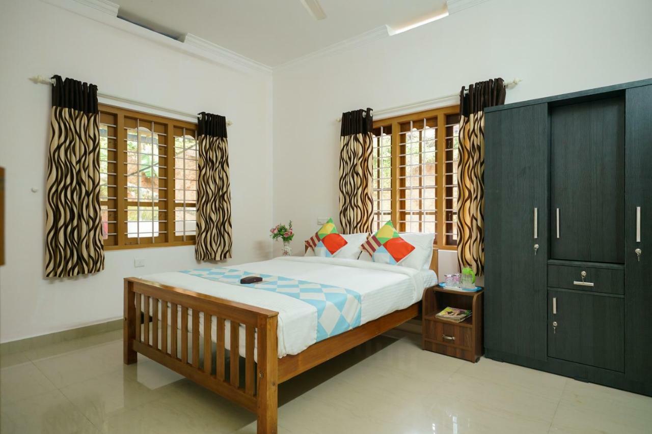 4bhk White Snow Spacious Munnar