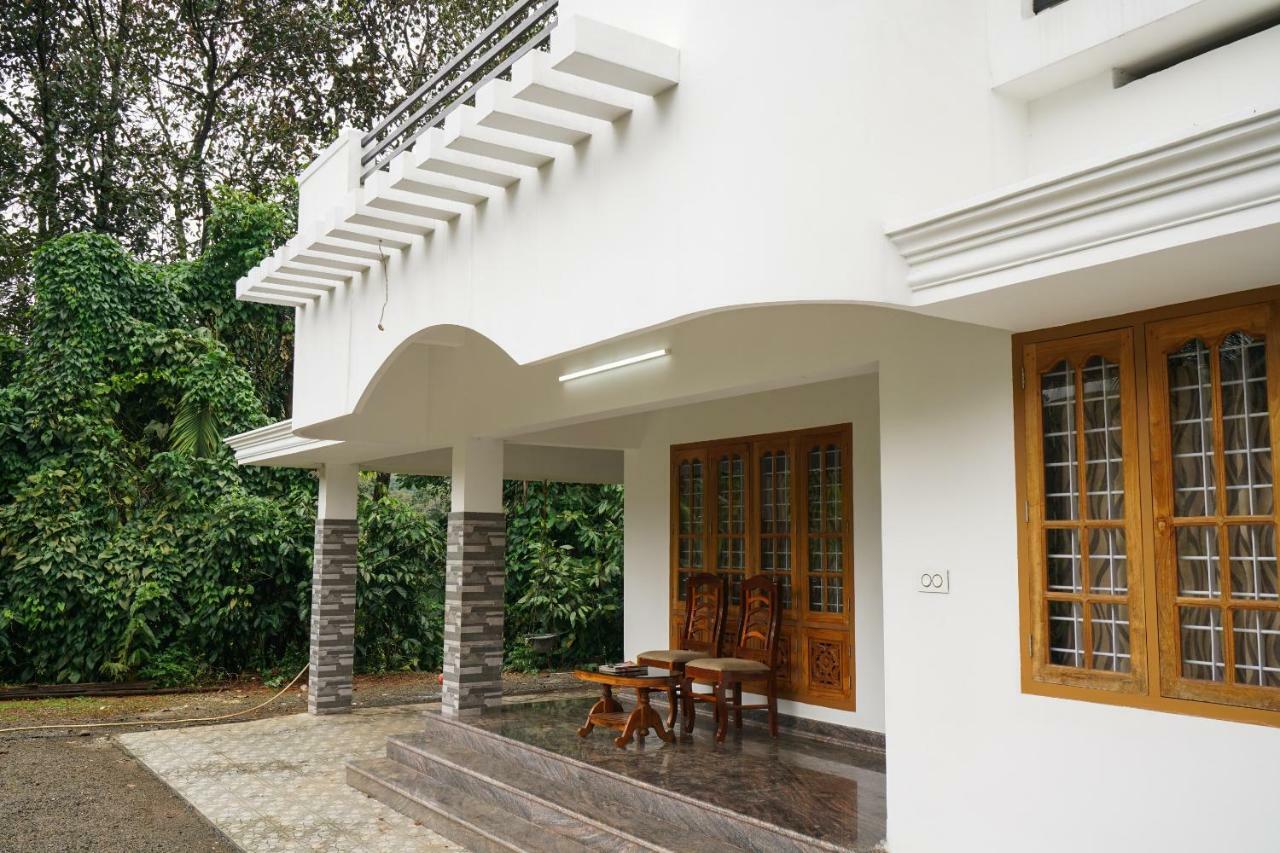 4bhk White Snow Spacious Villa Munnar