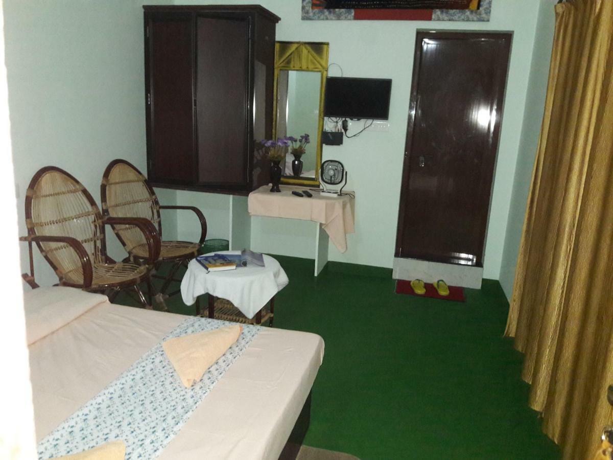 Farmhouse Bed & Breakfast *