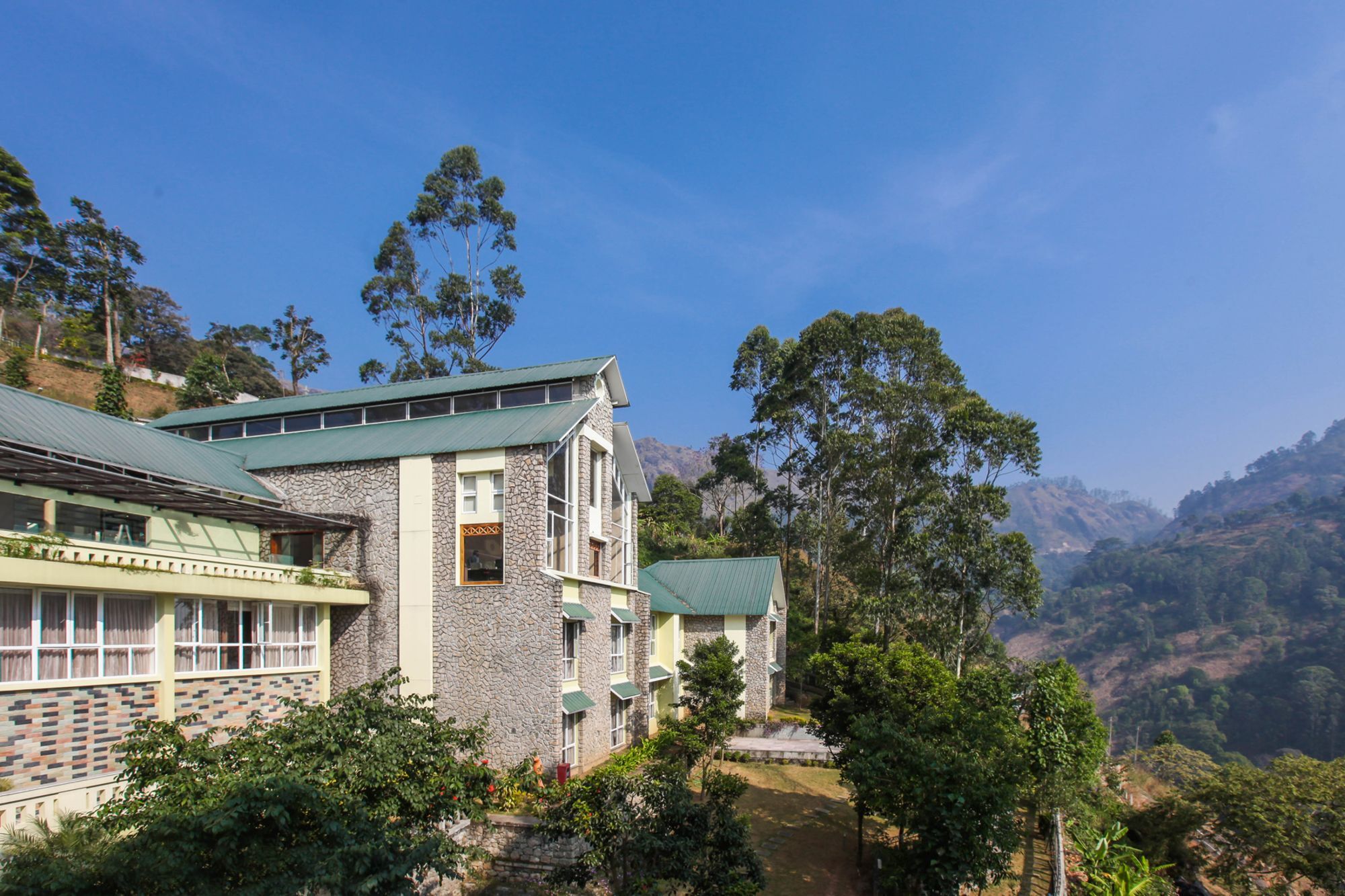 Devonshire Greens - The Leisure And 4*