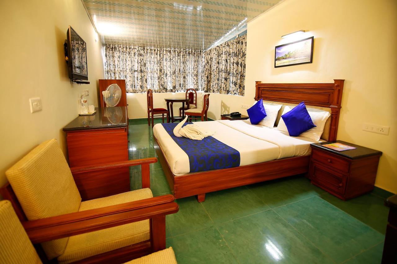 Hotel Del-679 Munnar