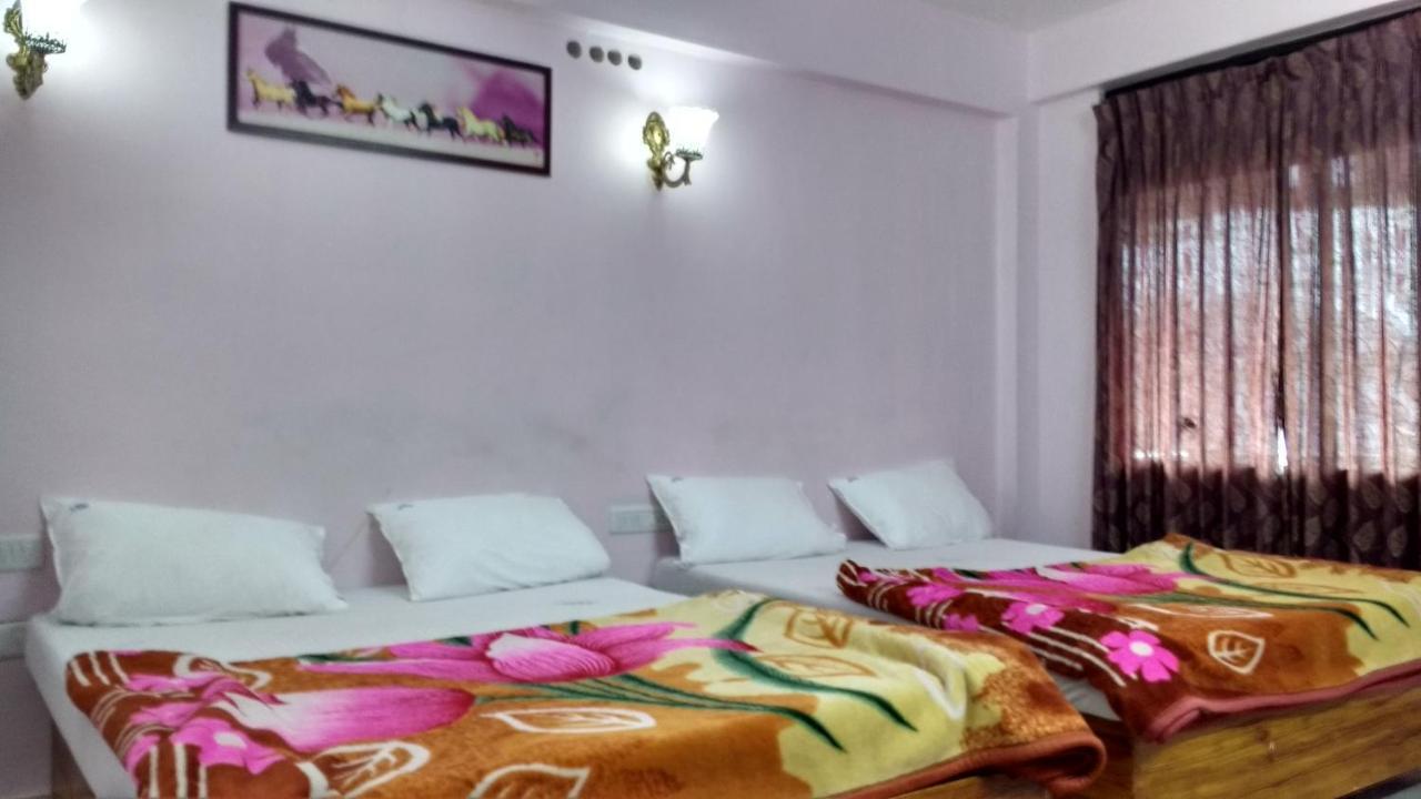 Hotel Arul Mount Munnar