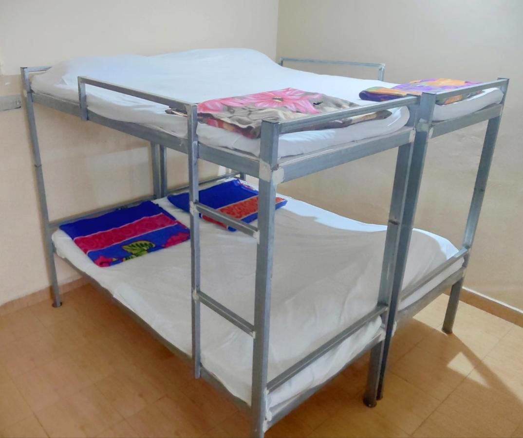 Downtown Hotel 2*
