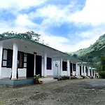 Mountain View Cottage Mankulam
