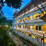 Purna Rivera Munnar
