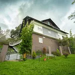 Teaberg Estate Haus