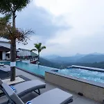 The Panoramic Getaway