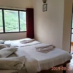 Poopada