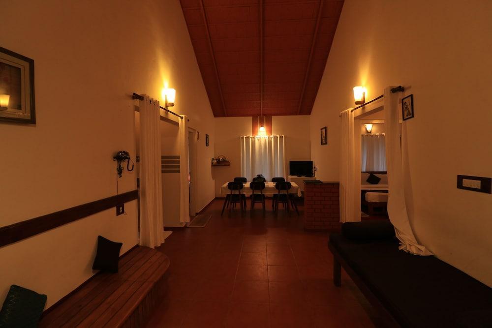 Resort Ambady Estate
