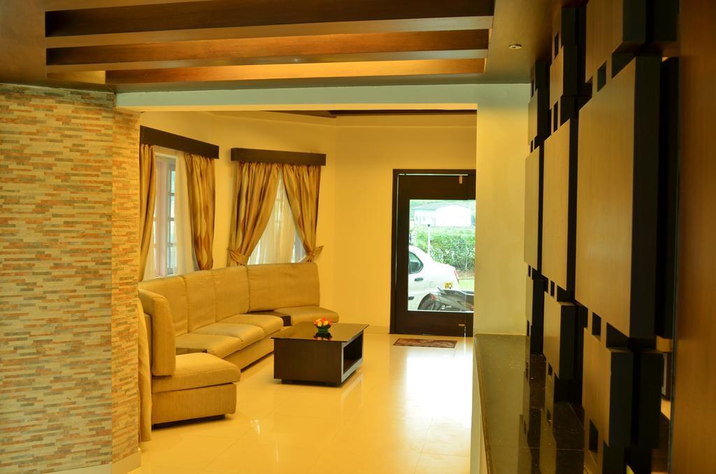 Royal Retreat Hotel 2*