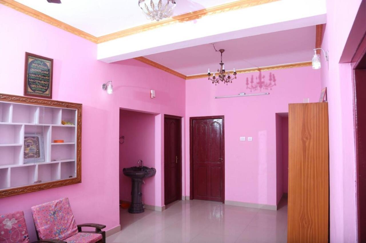 Hazrath Hotel 3*