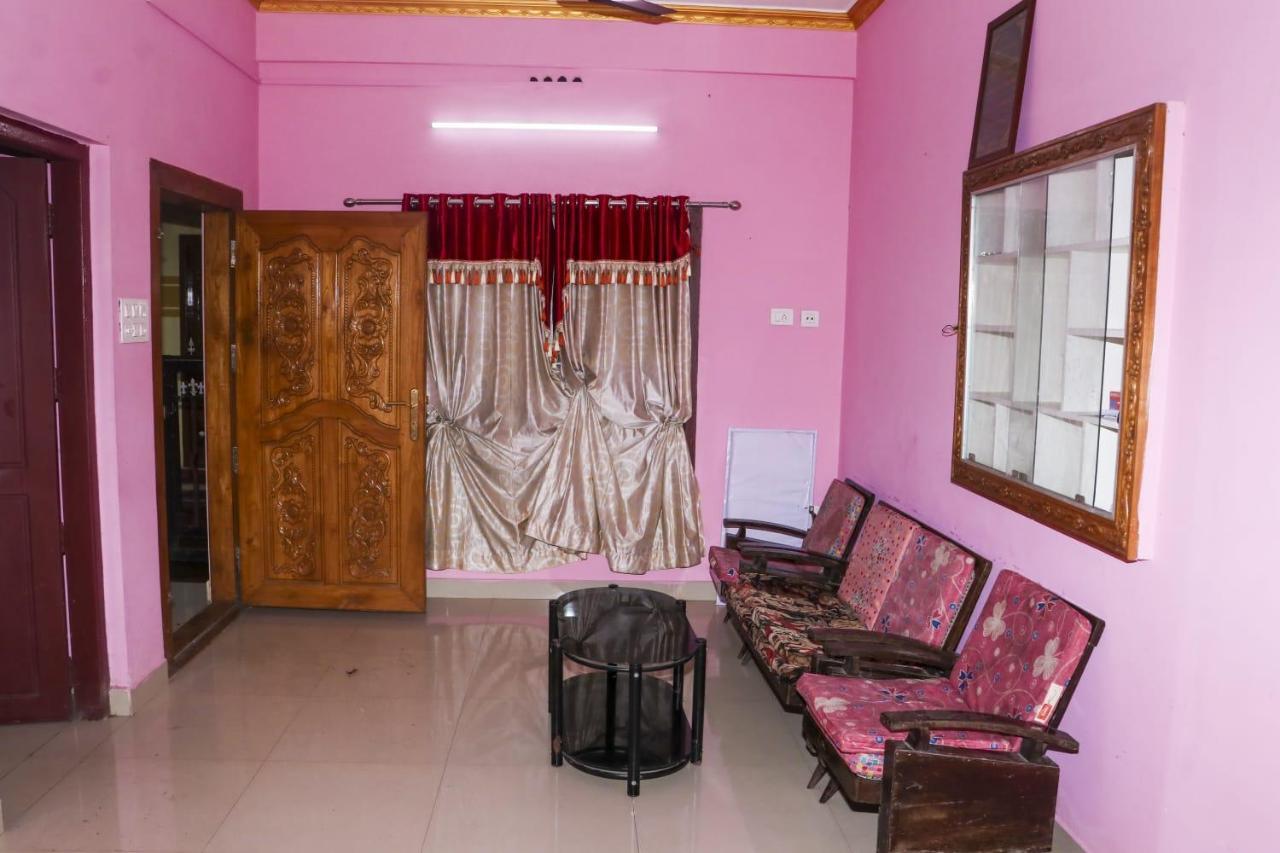 Hazrath Hotel Munnar
