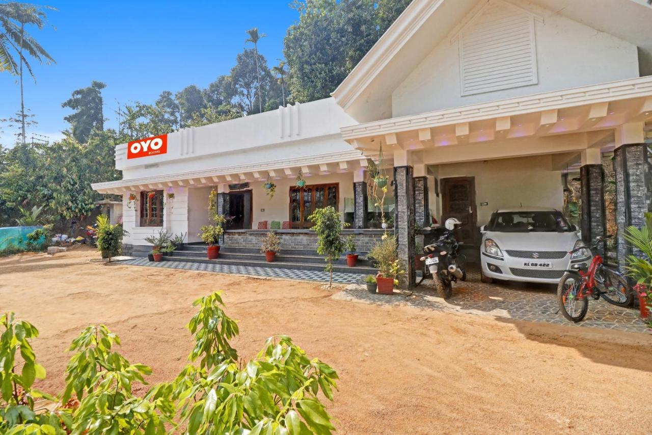 Oyo 87481 Abhayam Homestay Hotel 3*