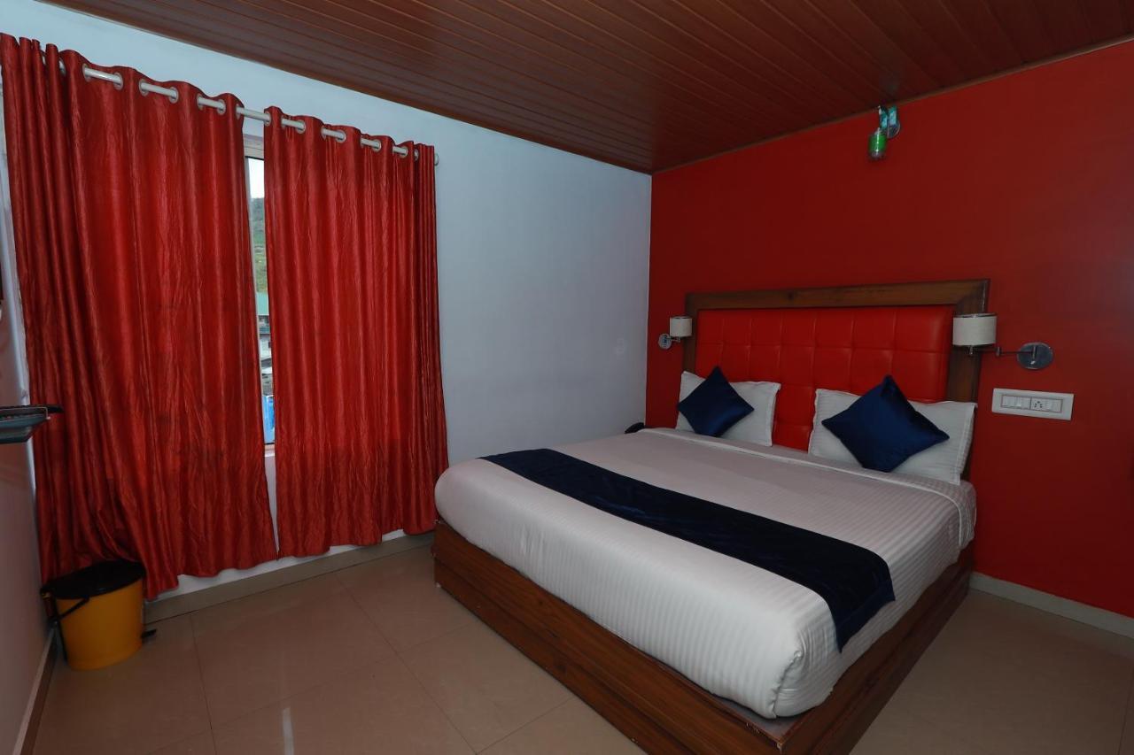 Achus 2* Munnar