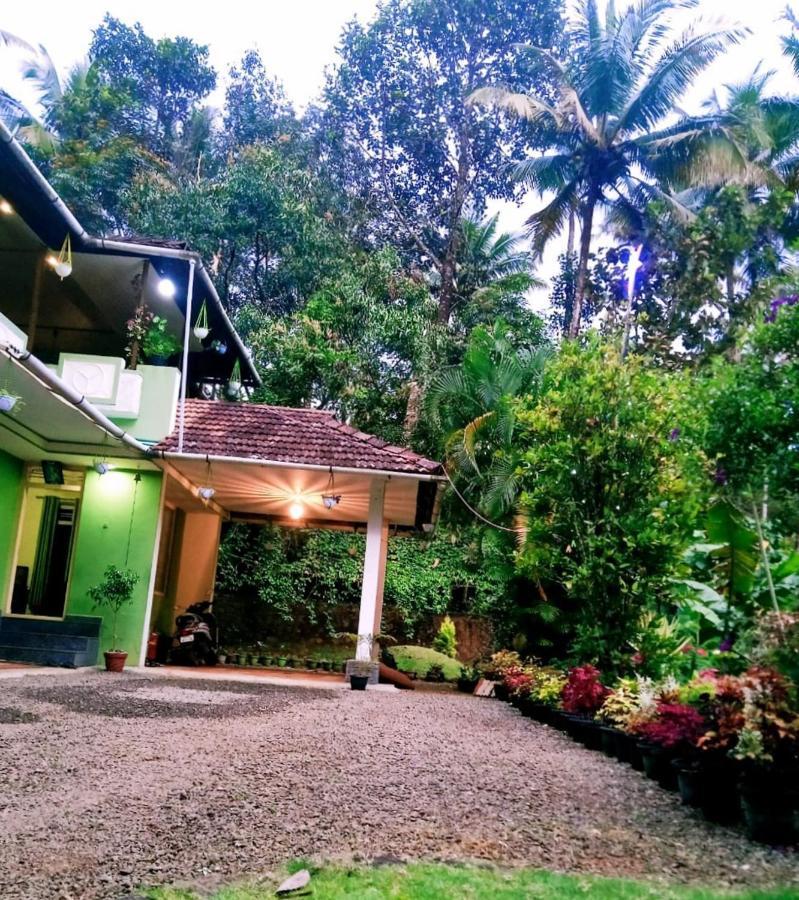 Maliyeckal Homestay *