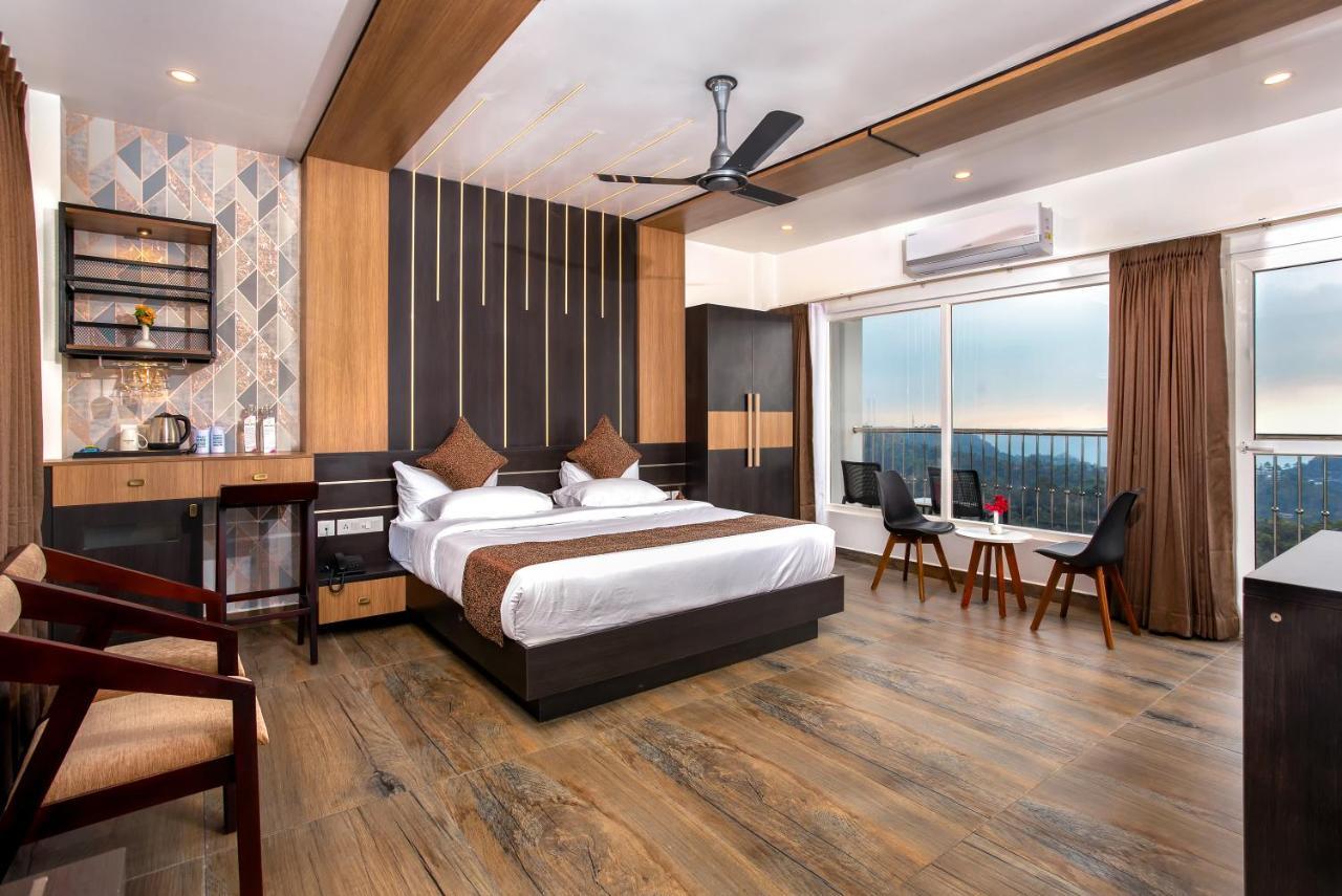 Wolkenburg & 4* Munnar