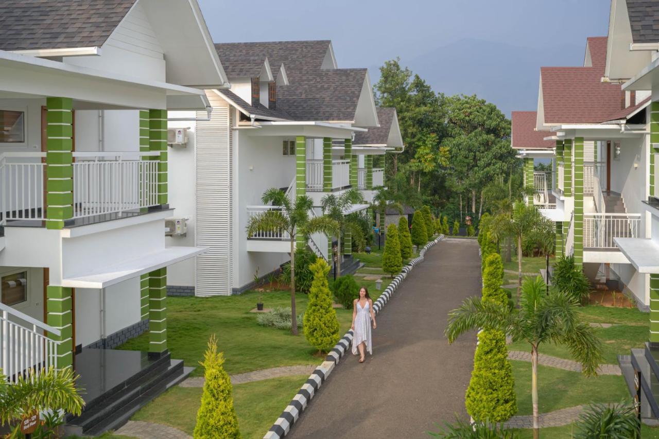 Sprise And 5* Munnar