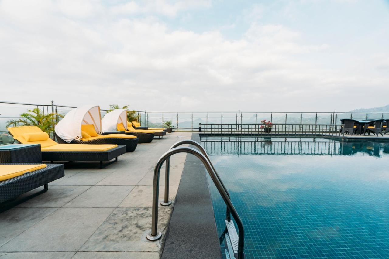 The Panoramic Getaway