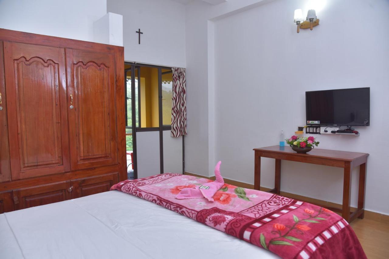 Ac Mist Hotel 2*