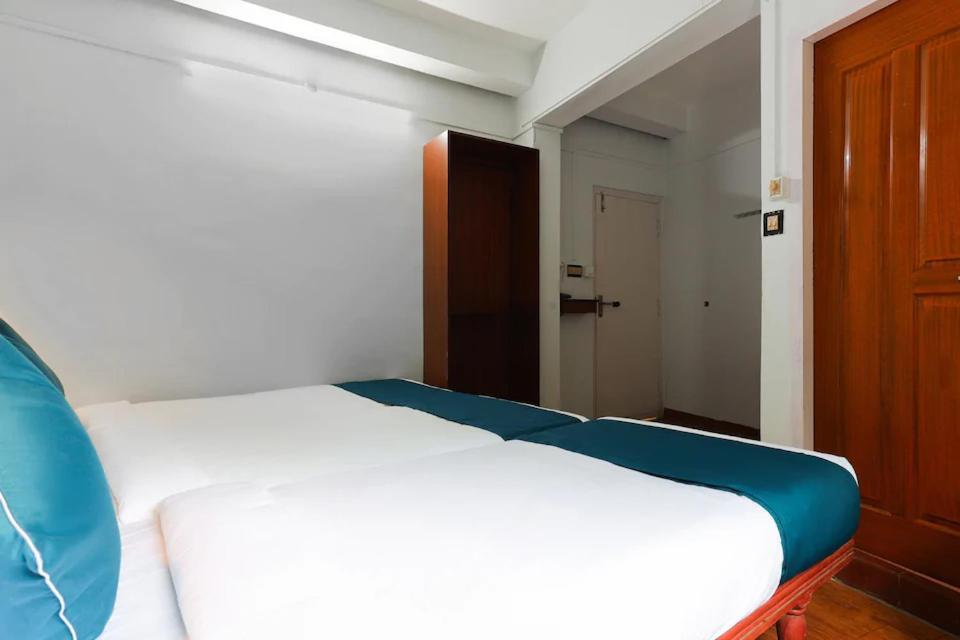 Central Hotel