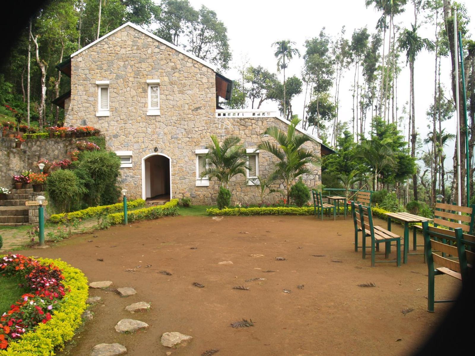 Sitaram Mountain Retreat Resort