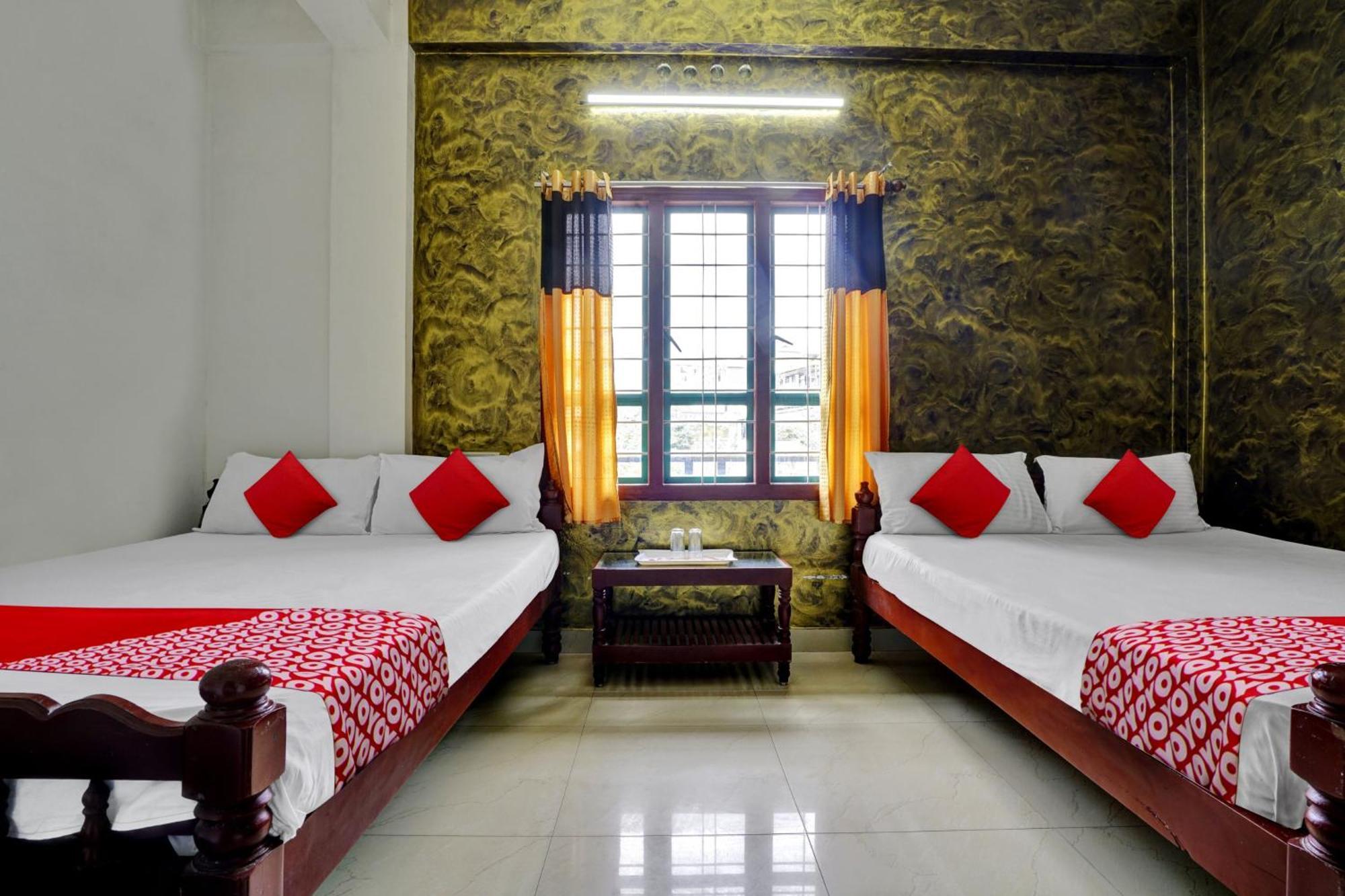 Hotel Oyo Flagship Ammu Munnar
