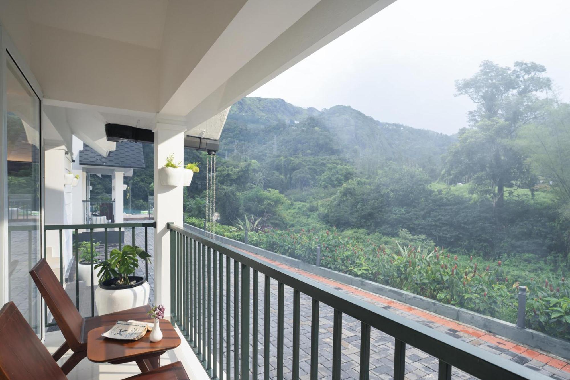 Eden Woods And Resort