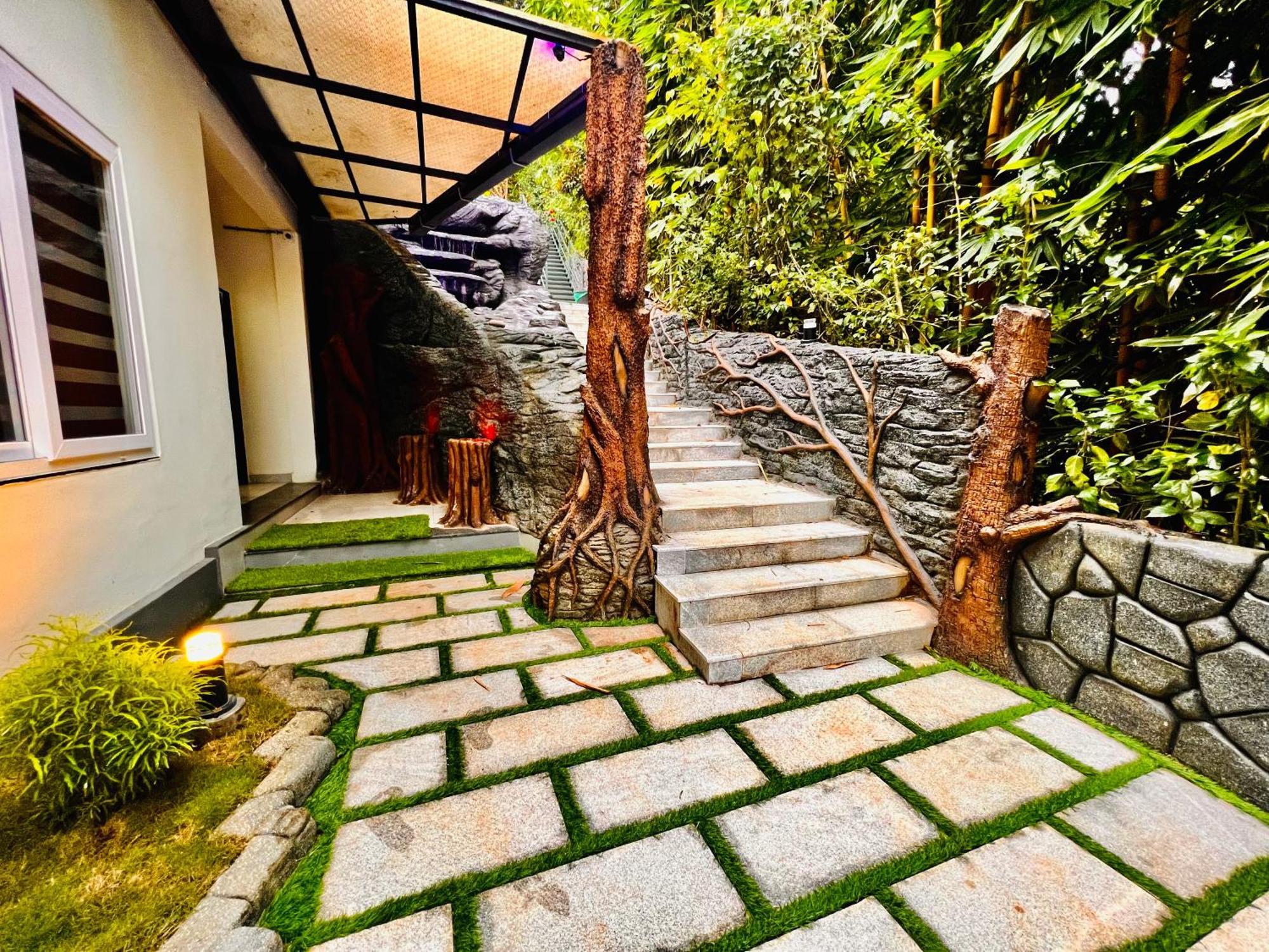 Blue Peaks Lodge *