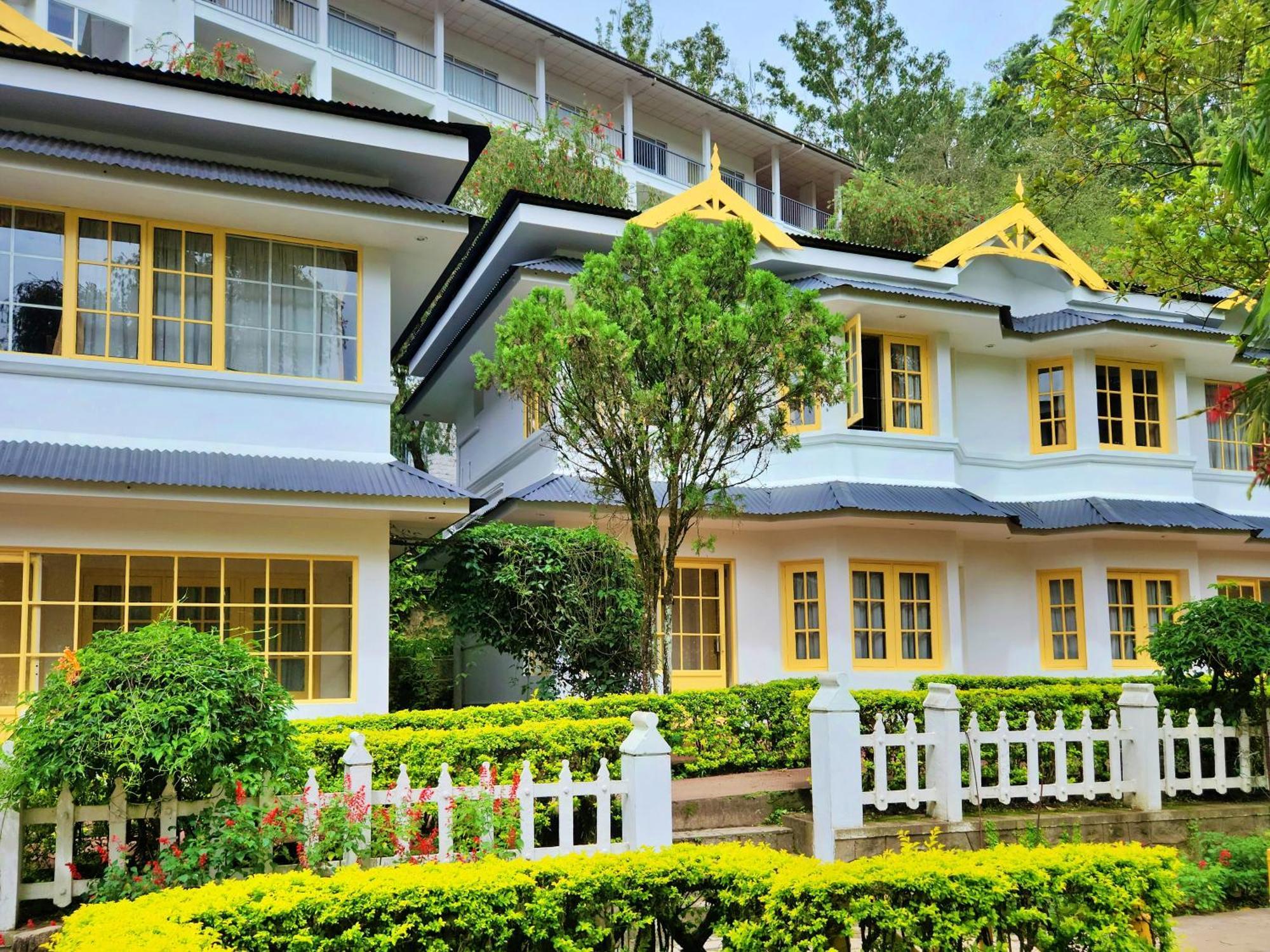 Eastend Resort