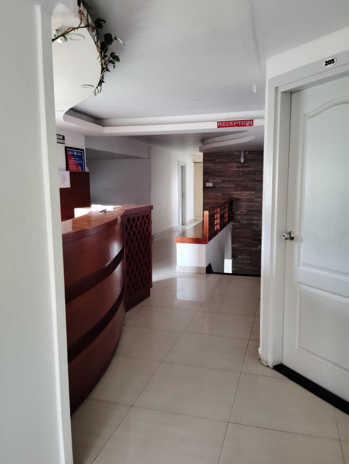 Hazrath Hotel Munnar