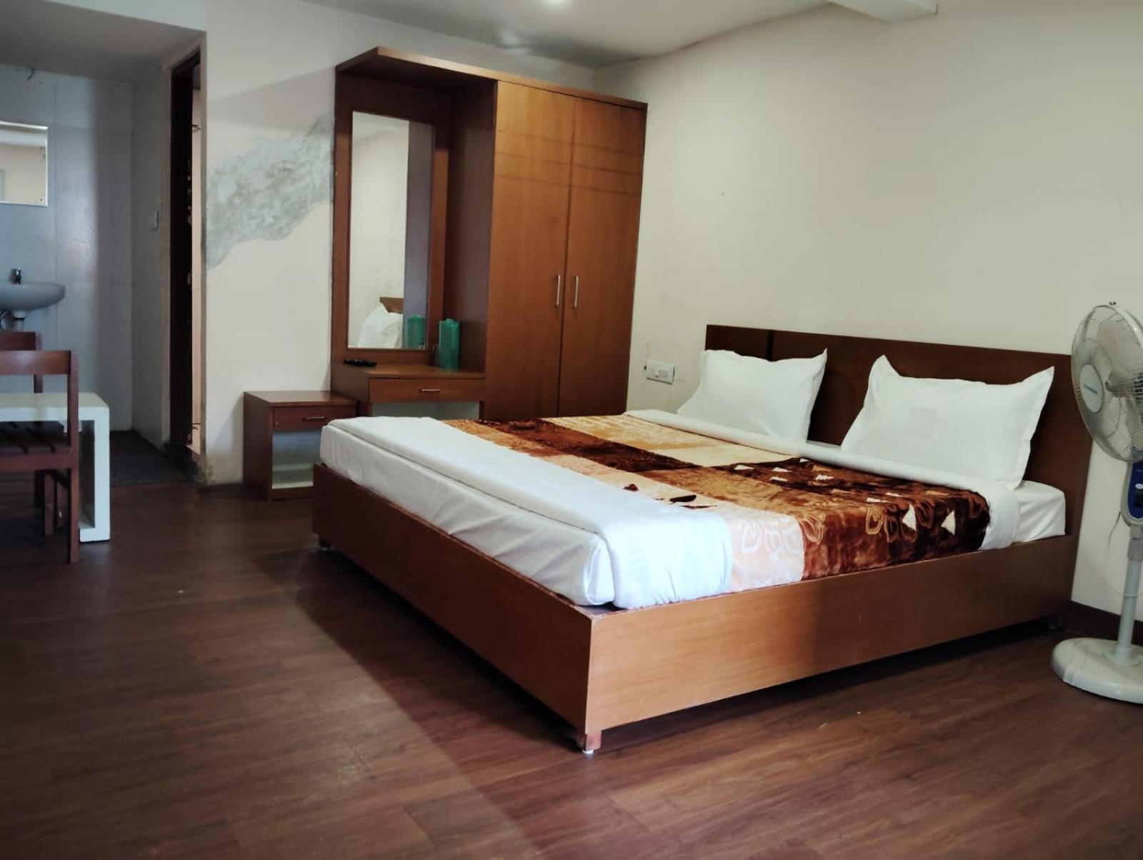 Hazrath Hotel