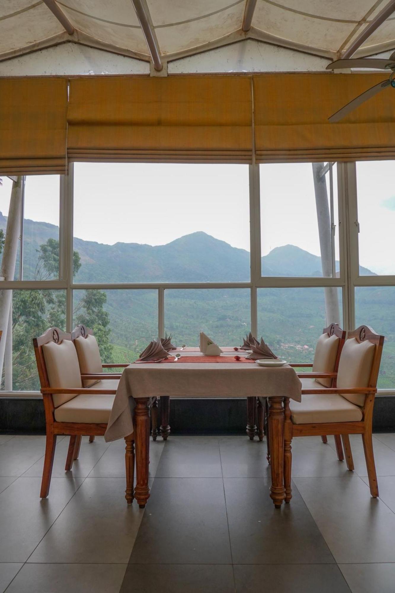 Devonshire Greens - The Leisure And Munnar