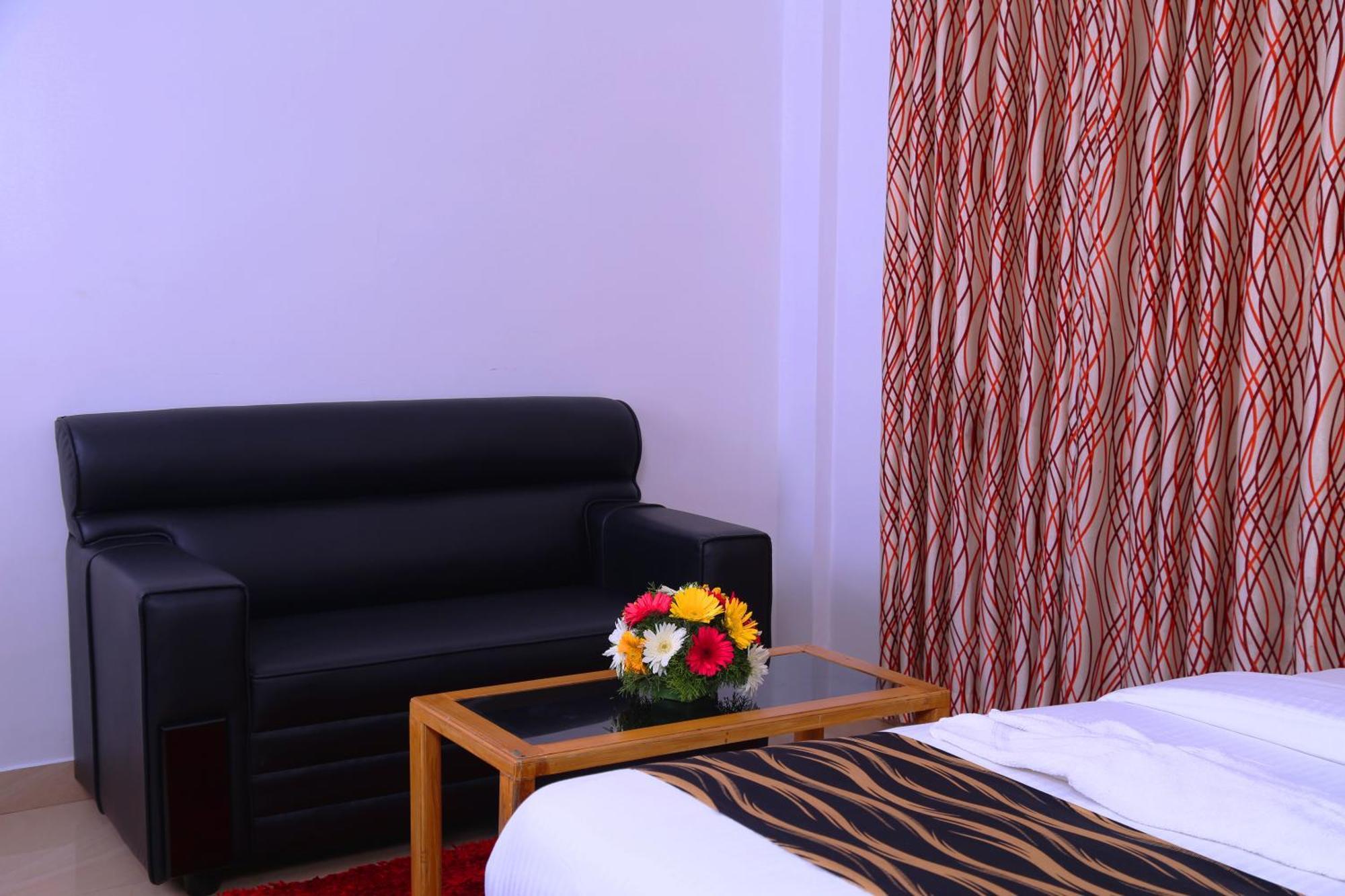 Hotel Pine Tree 3*