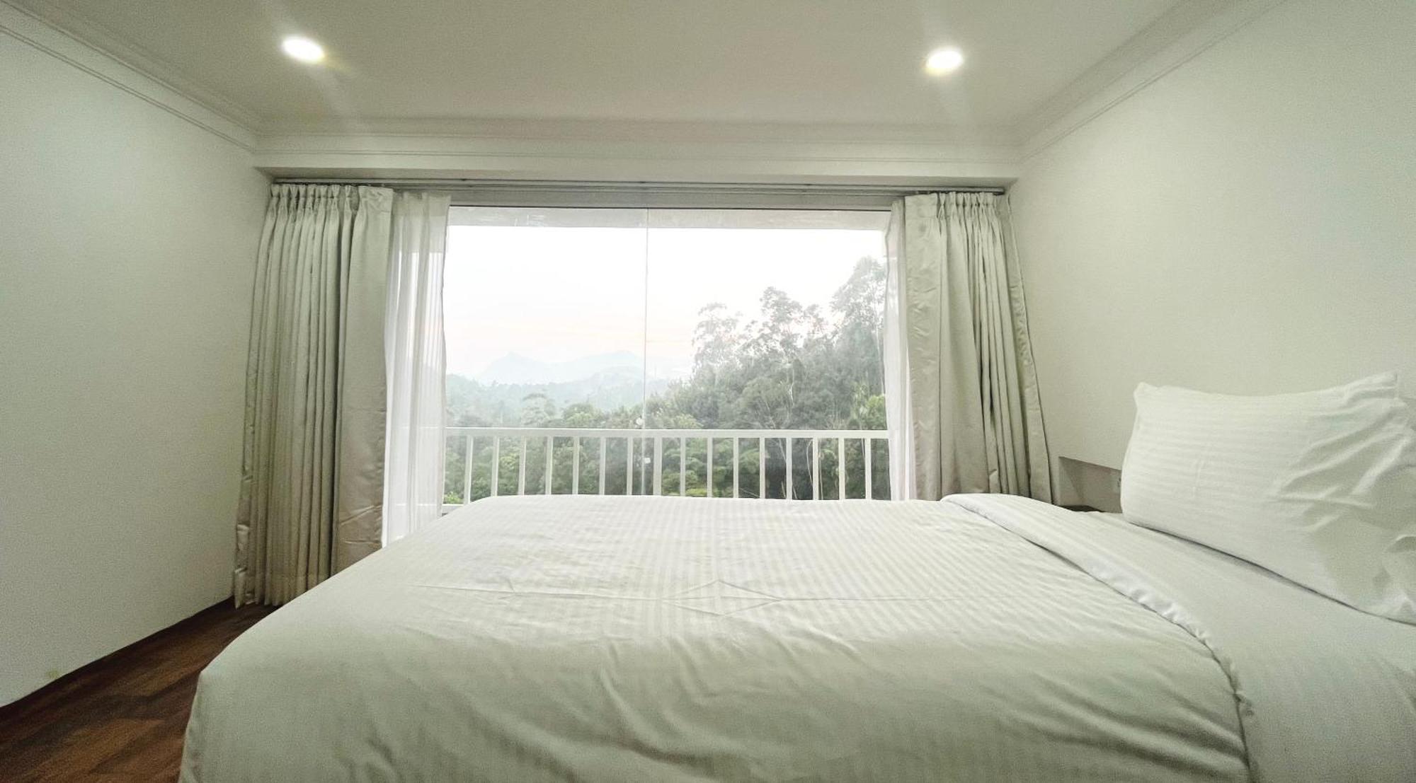 Resort White House, 4*
