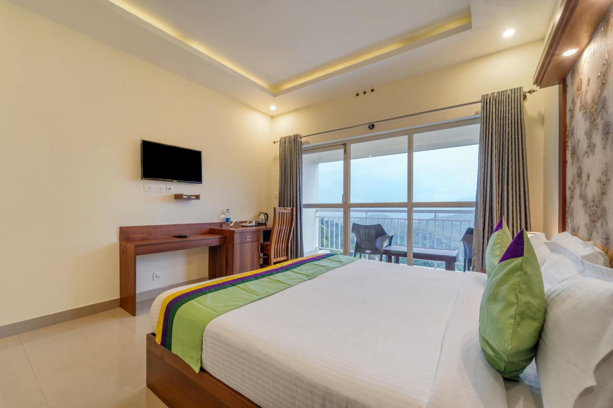 Hotel Treebo Windsong Resort Munnar, Tea Plantation View Munnar