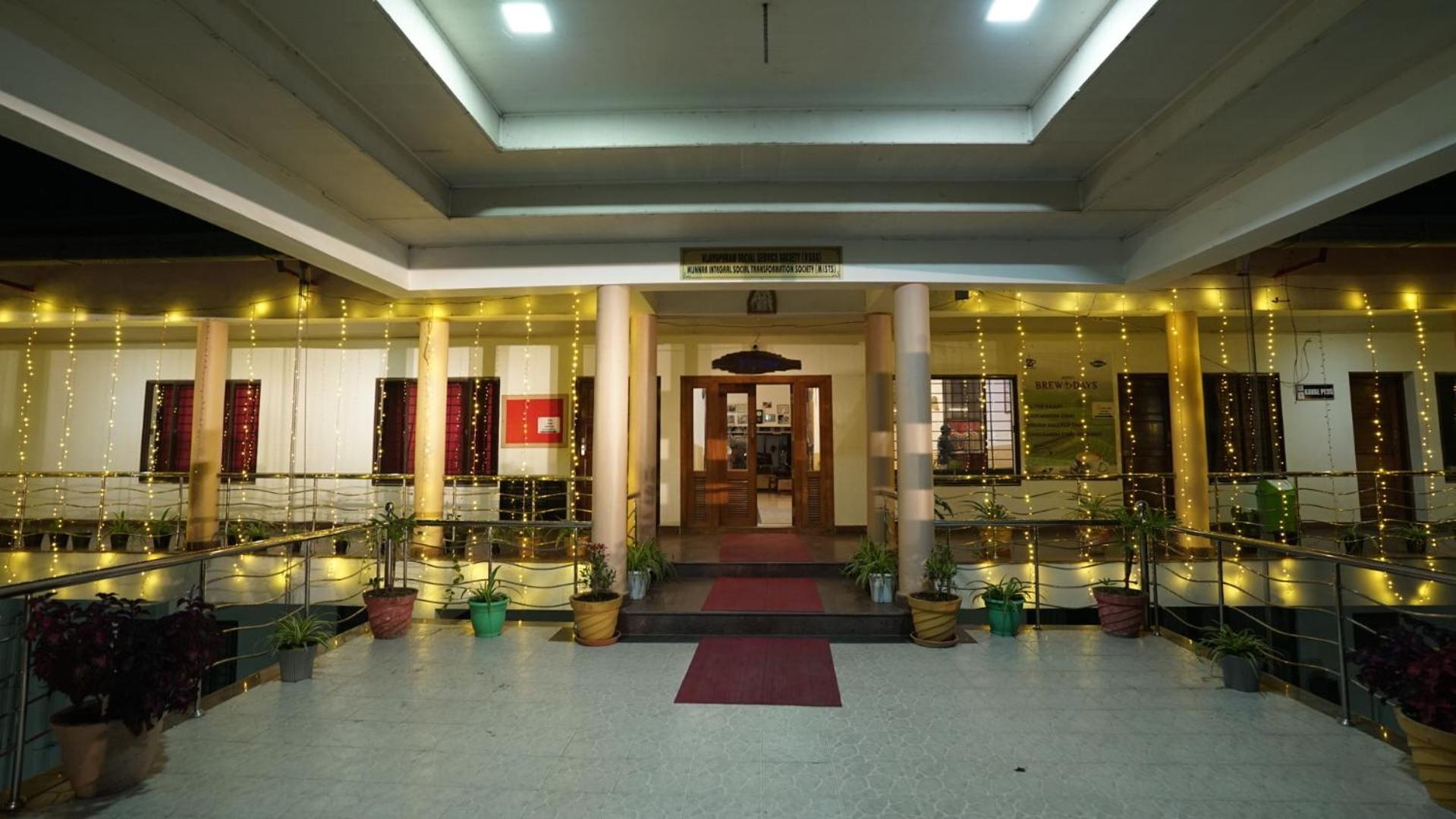 Hotel Ac Mist 2*