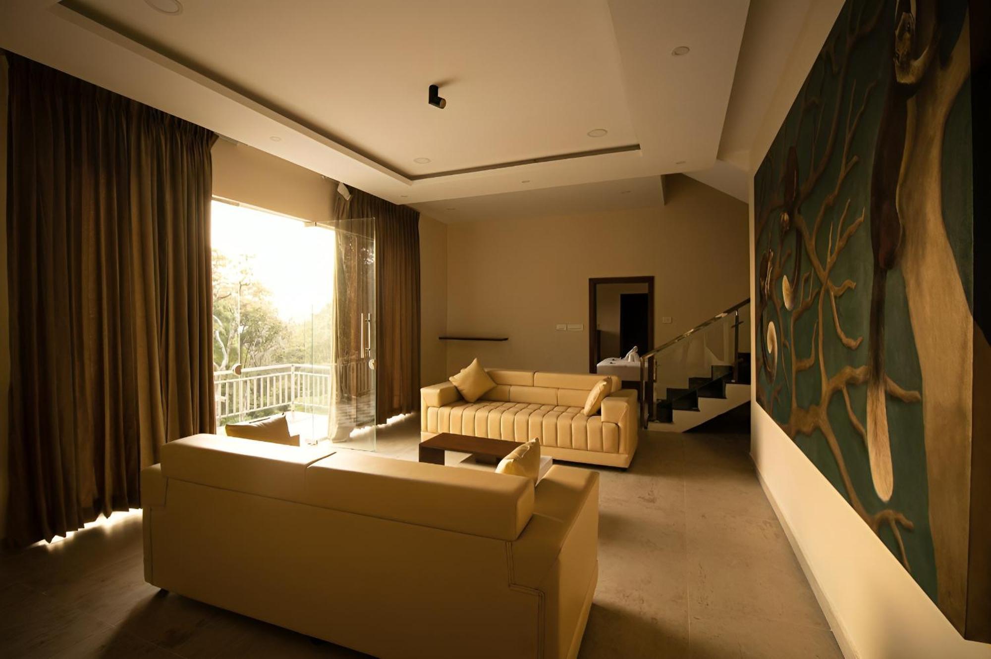 Elixir Hills And Resort Munnar