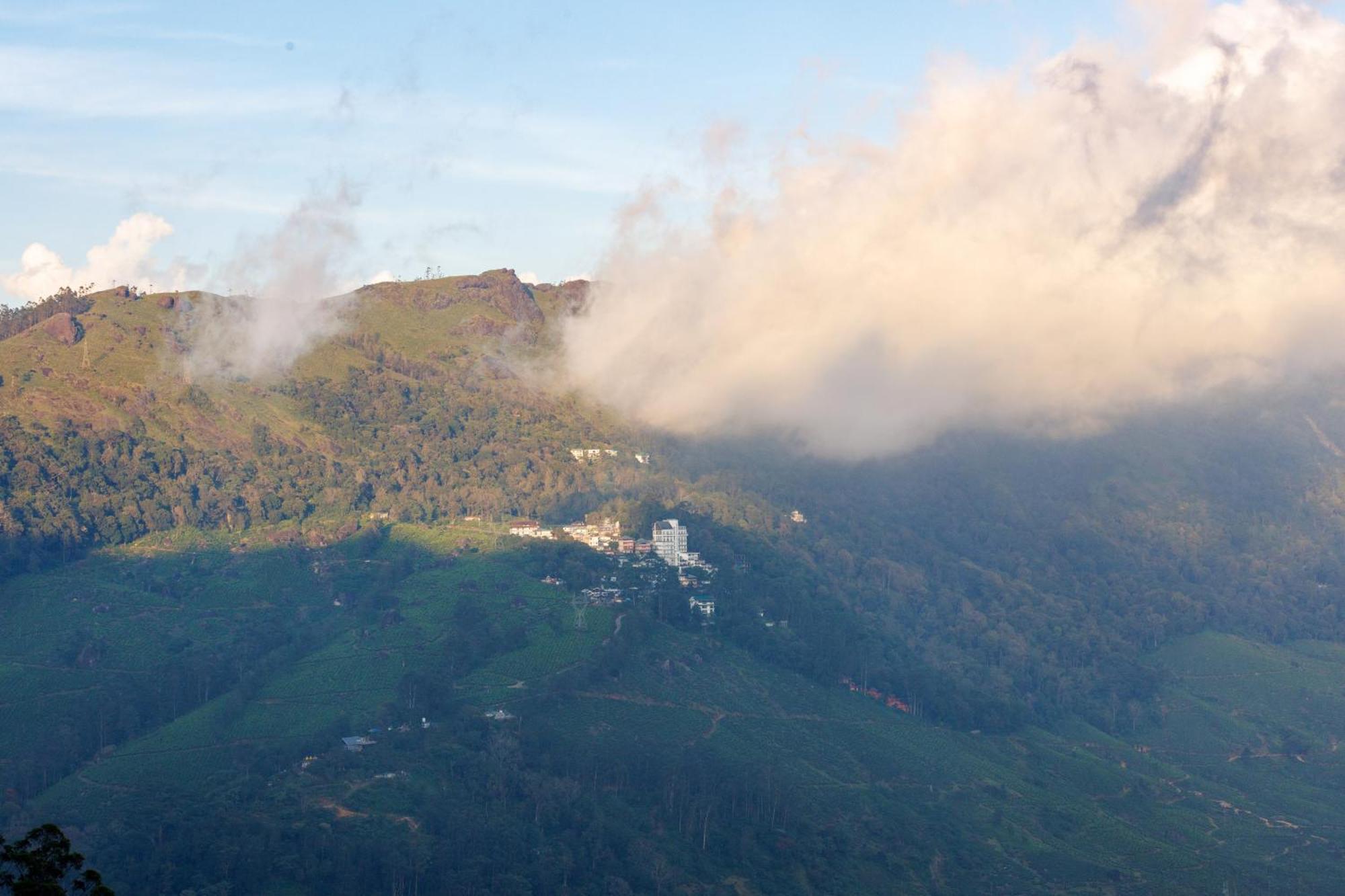Amber Dale Luxury Hotel & Spa, Munnar Hotel 5*