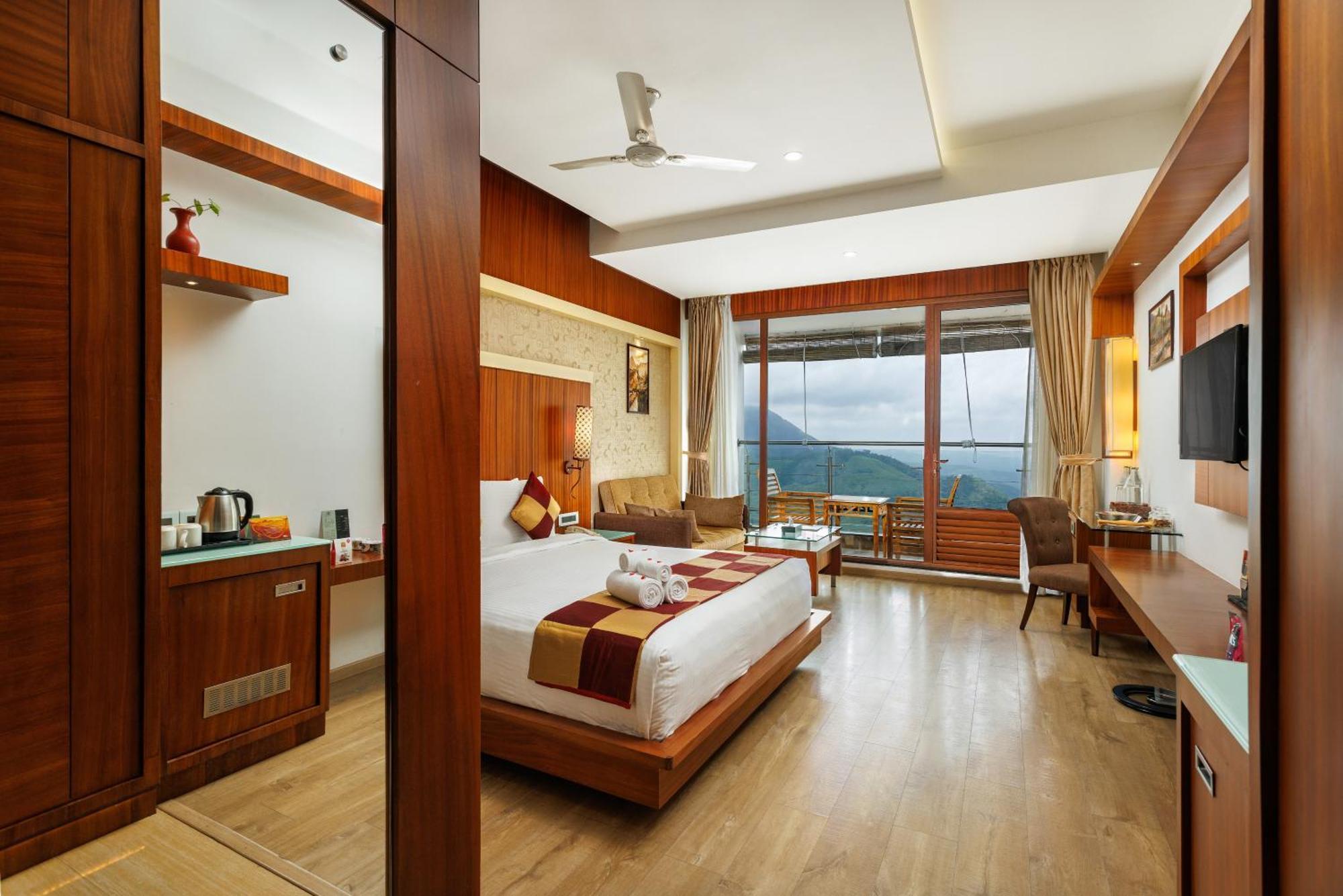 Hotel Amber Dale Luxury Hotel & Spa, Munnar 5*