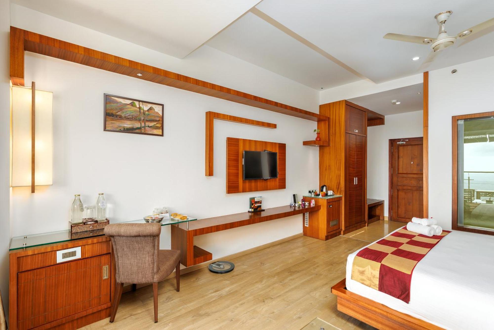 Hotel Amber Dale Luxury Hotel & Spa, Munnar