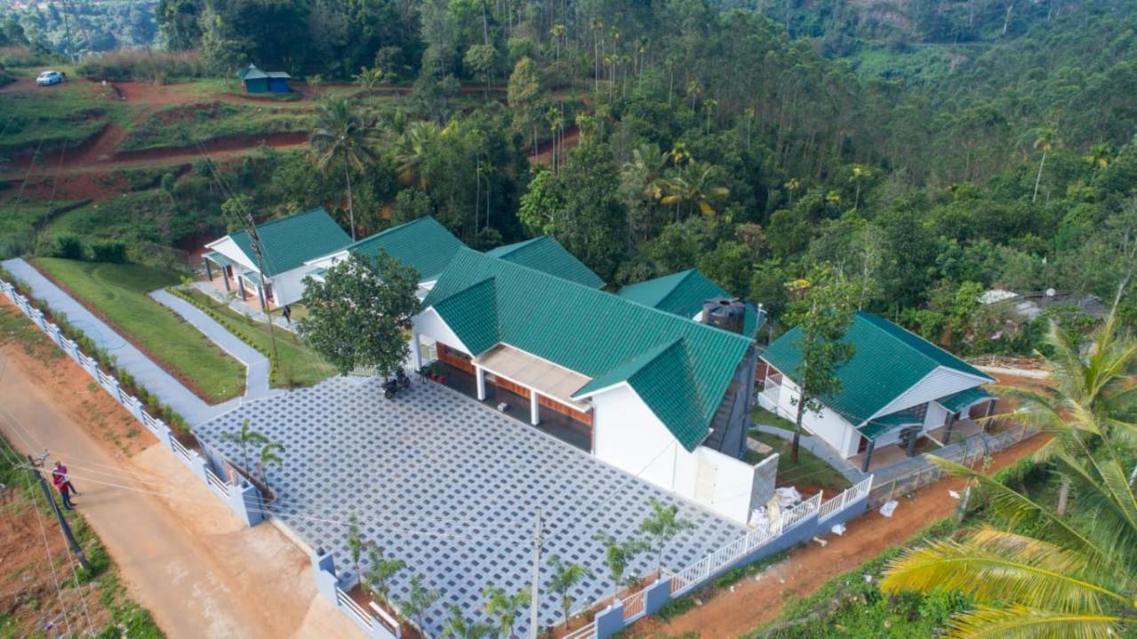 Rainwood Aurum 3* Munnar