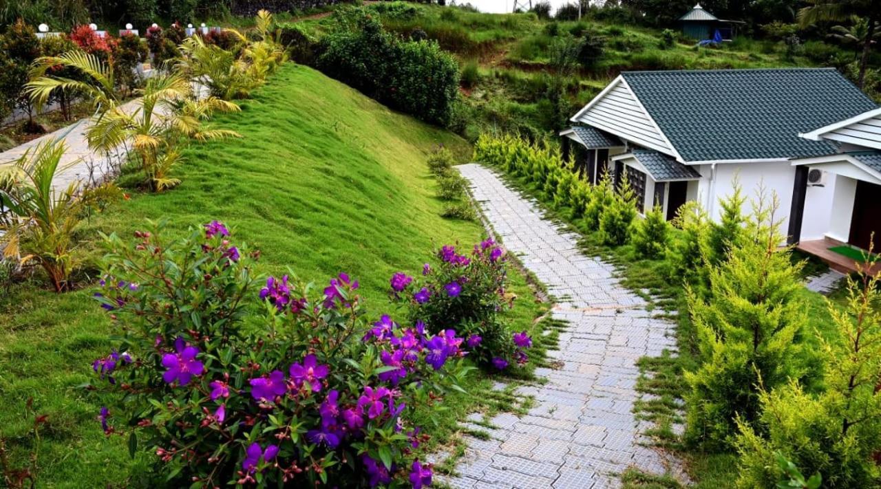 Rainwood Aurum Hotel Munnar
