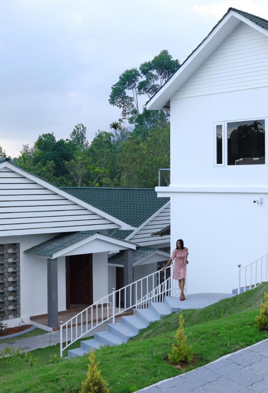 Rainwood Aurum Hotel