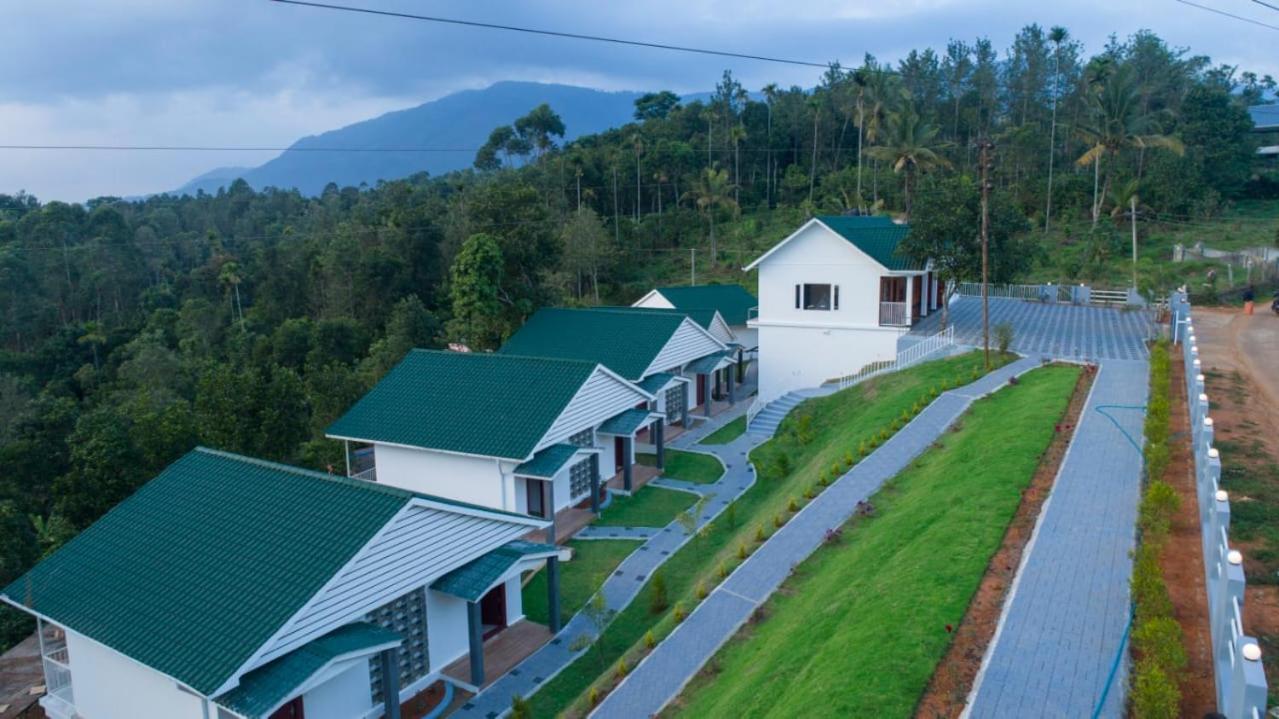 Rainwood Aurum Hotel Munnar